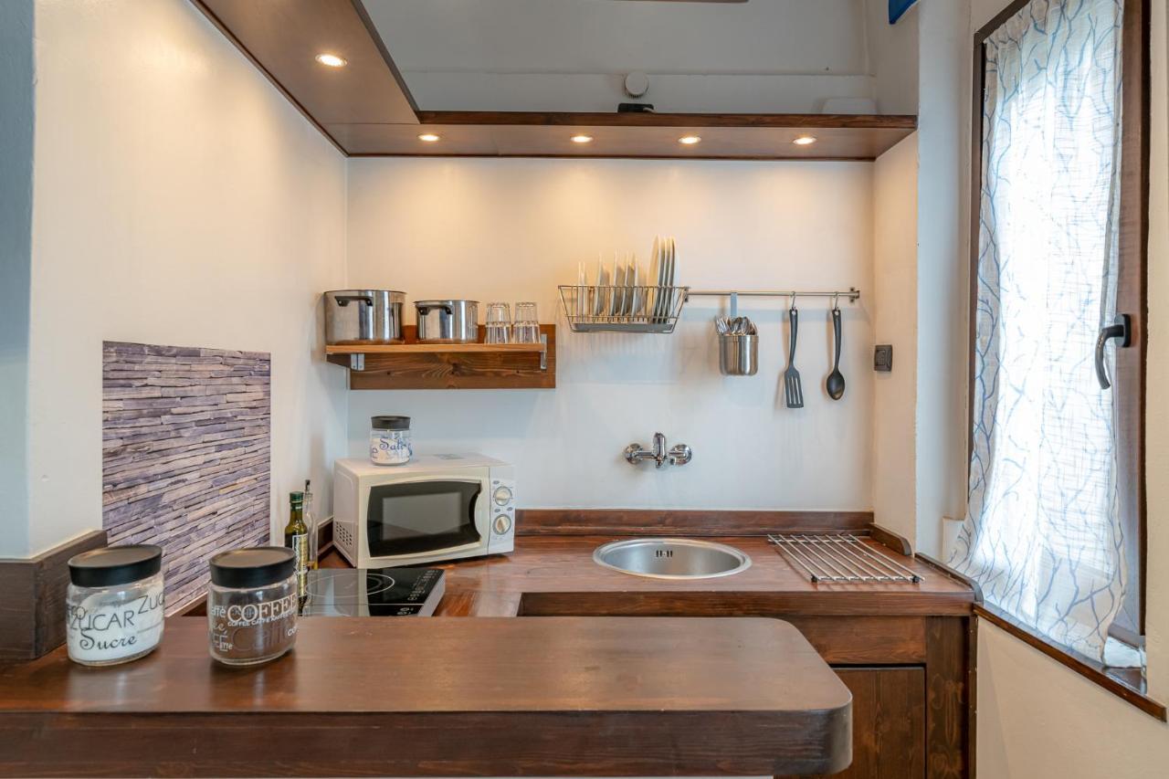 Bilocale Blue Relax Apartment แอร์บา ภายนอก รูปภาพ