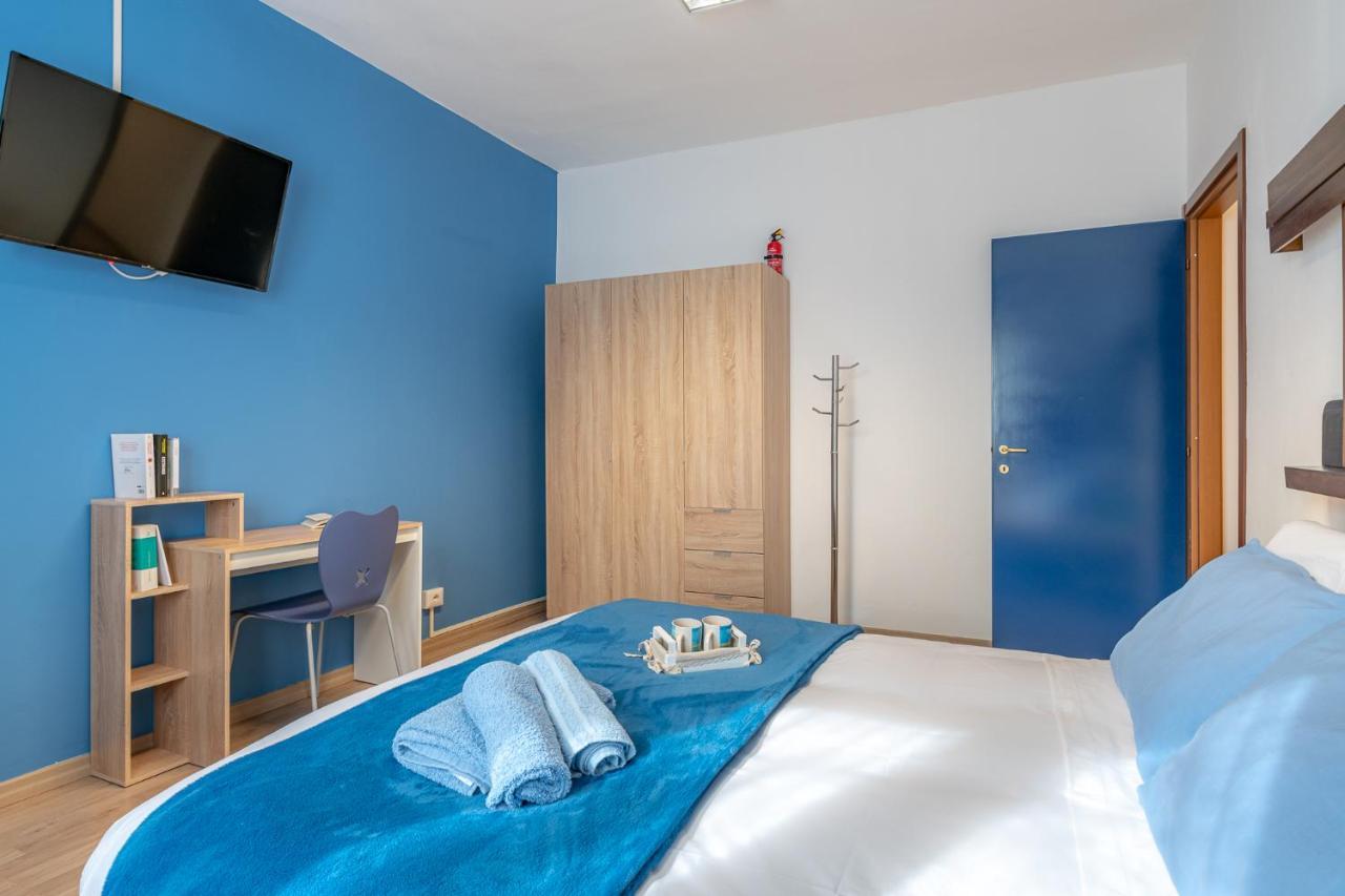 Bilocale Blue Relax Apartment แอร์บา ภายนอก รูปภาพ
