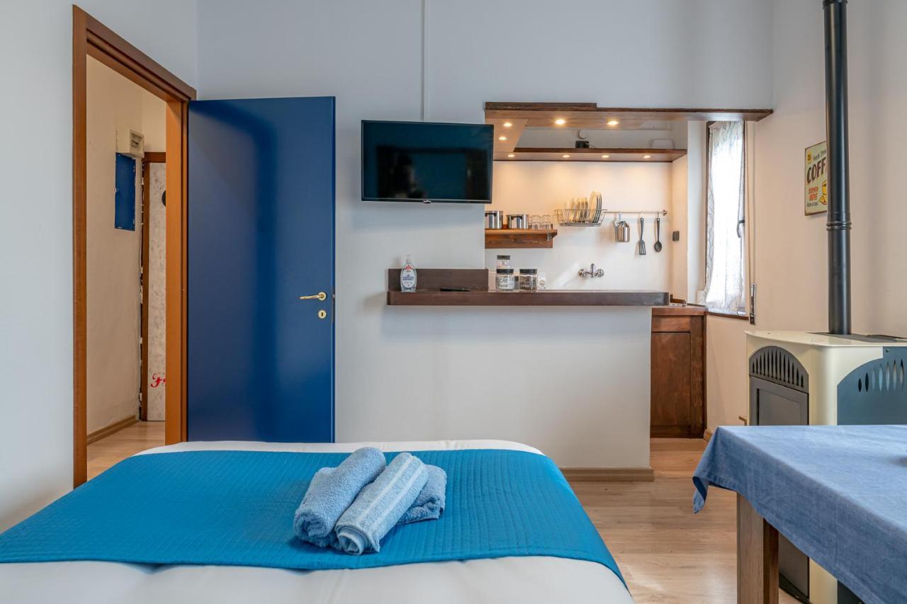 Bilocale Blue Relax Apartment แอร์บา ภายนอก รูปภาพ