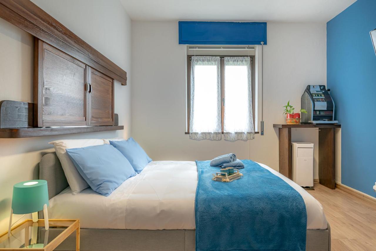 Bilocale Blue Relax Apartment แอร์บา ภายนอก รูปภาพ