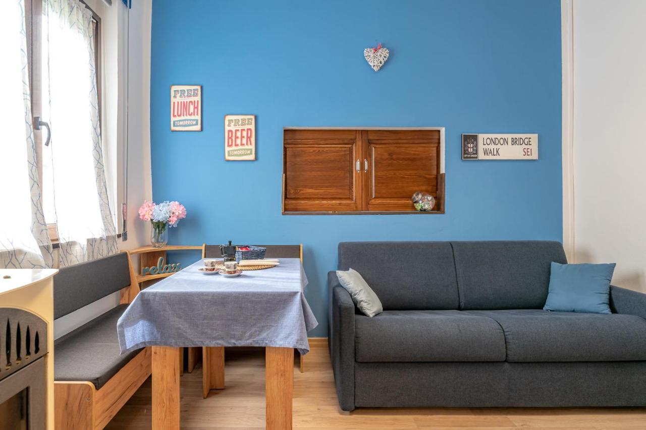 Bilocale Blue Relax Apartment แอร์บา ภายนอก รูปภาพ